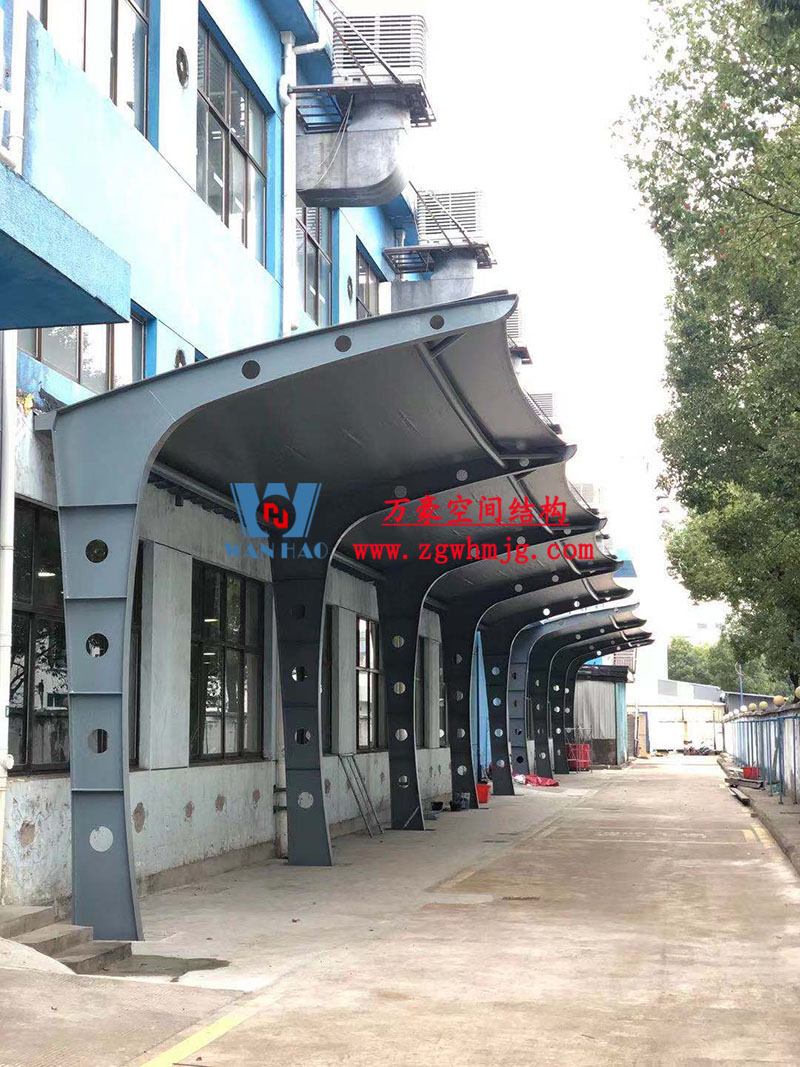 膜結(jié)構(gòu)停車棚 膜結(jié)構(gòu)停車棚