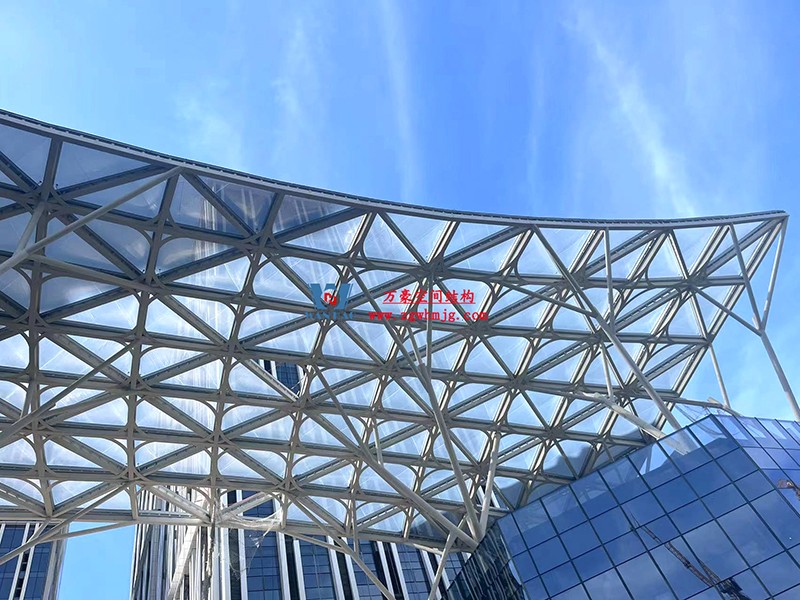 縱使烈日炎炎，腳步從未止歇！海南這個(gè)ETFE氣枕膜項(xiàng)目施工進(jìn)度有最新消息