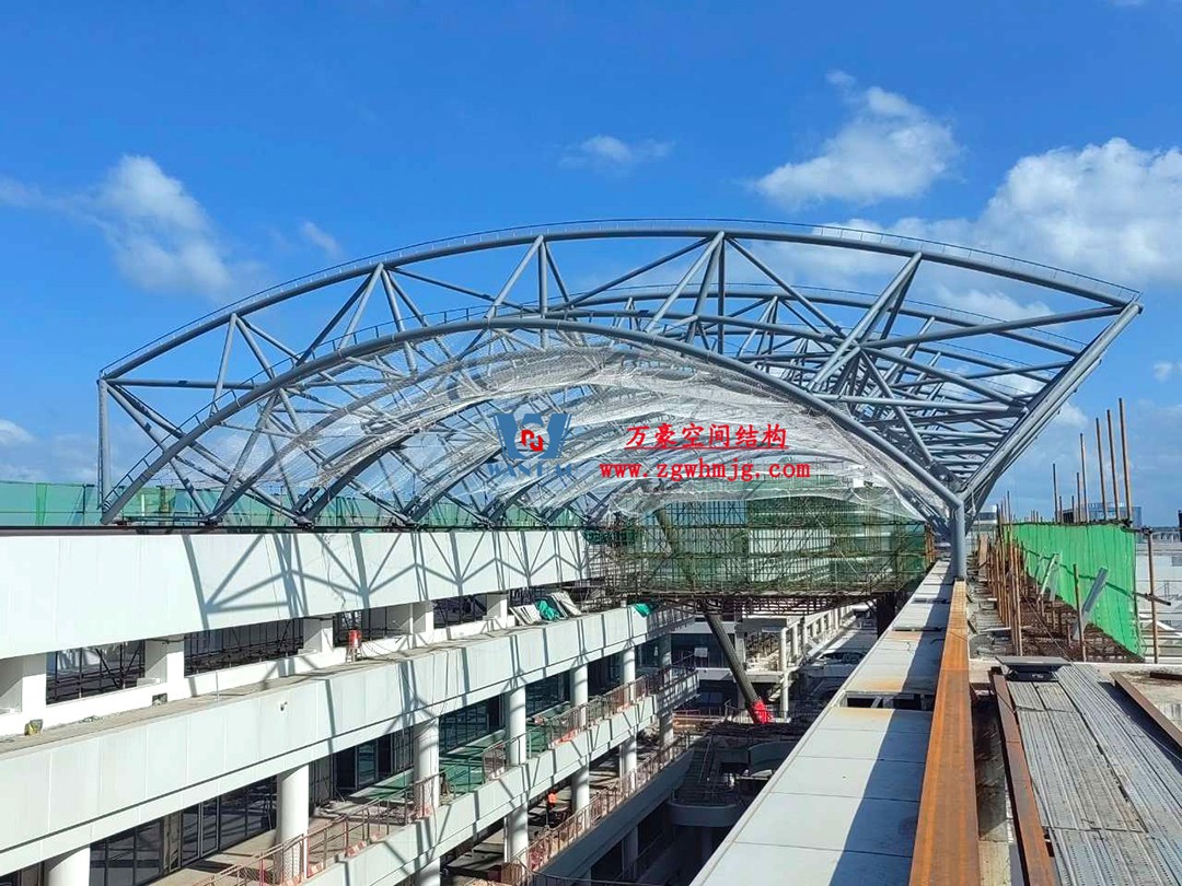 全力以赴高效推進(jìn)項(xiàng)目施工，高質(zhì)量完成建設(shè)任務(wù)