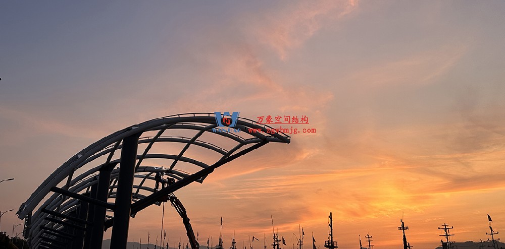 全面加速建設(shè)，創(chuàng)建優(yōu)質(zhì)精品工程