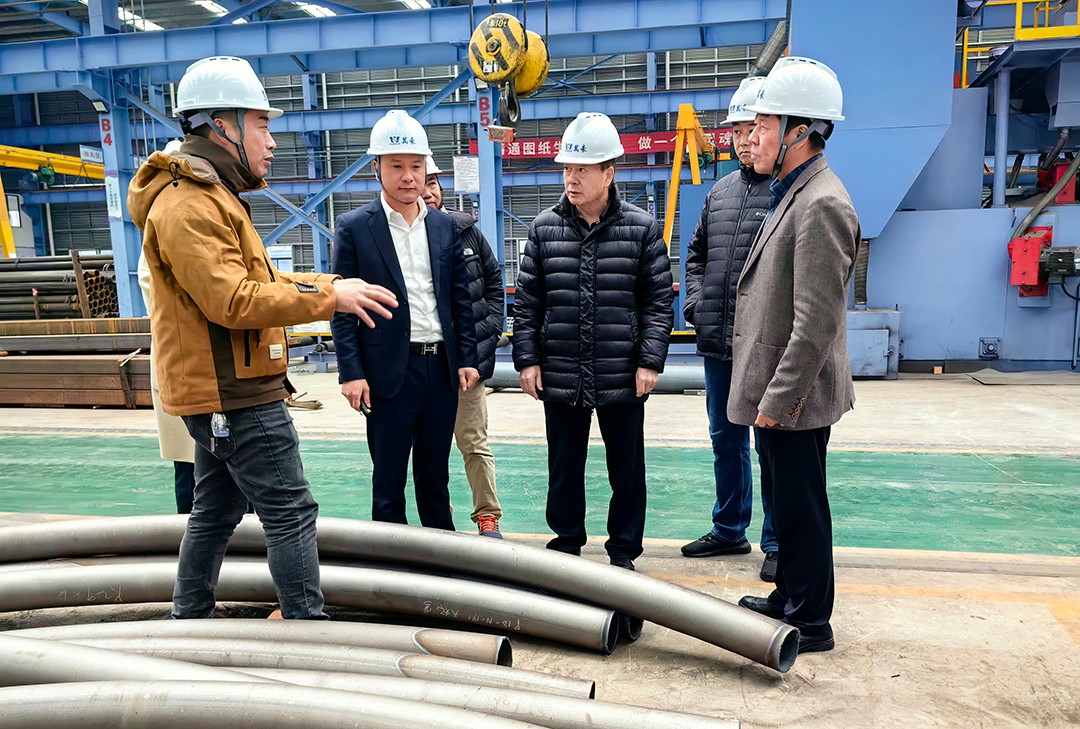 中國鋼結構協(xié)會空間結構分會領導專家一行蒞臨萬豪考察指導工作