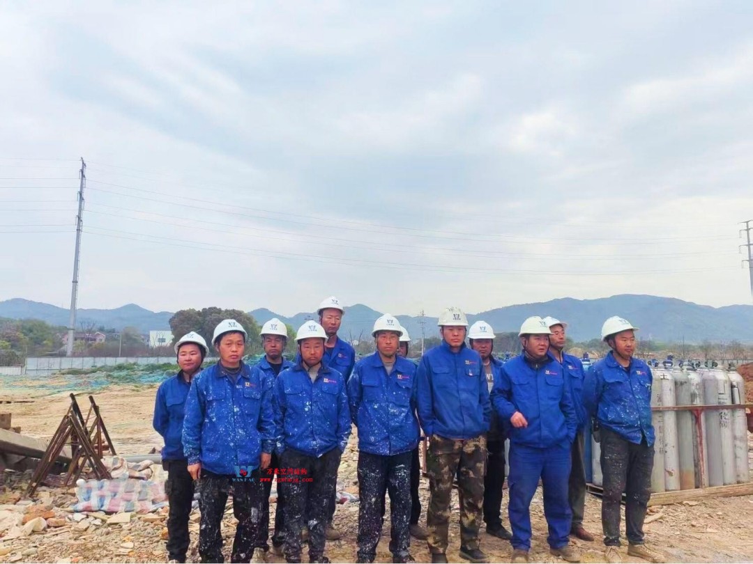 馭風逐沙，織就賽道美學——比亞迪紹興嵊州賽車場干拔沙坡觀景平臺鋼膜結構