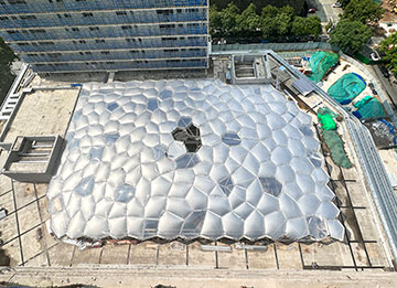 安吉昌碩小區(qū)中庭廣場ETFE氣枕天幕即將完工！