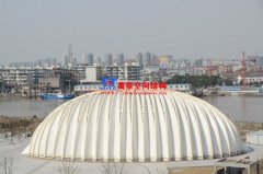 如何選擇合適的張拉膜結(jié)構(gòu)材料？膜結(jié)構(gòu)材料的選擇有哪些注意事項？