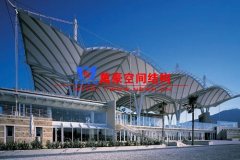 張拉膜結(jié)構(gòu)建筑與傳統(tǒng)建筑有什么不同？